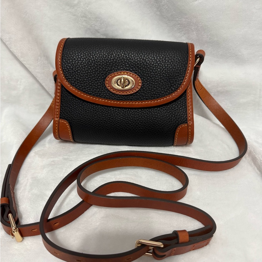 Dooney & bourke 18mm crossbody